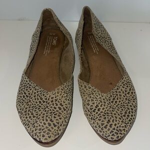 Tom’s women’s size 11 leopard Jutti flats